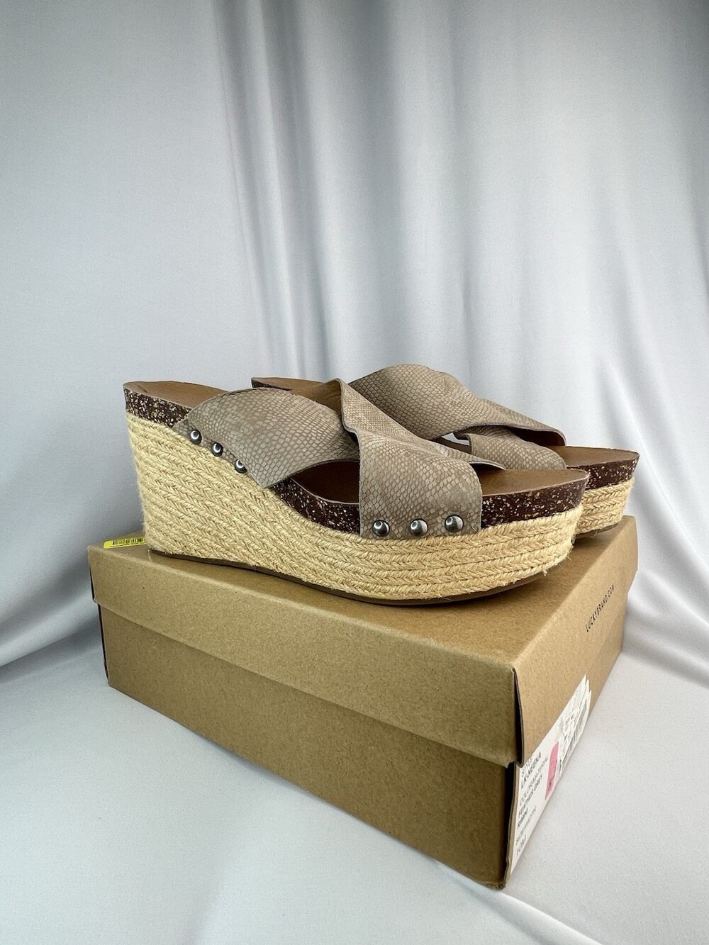 Lucky Brand Neeka Platform Wedge Sandals Feather Grey Snakeskin Espadrille 10M